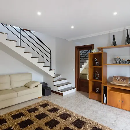 Casa Do Monte بيت للعطل *