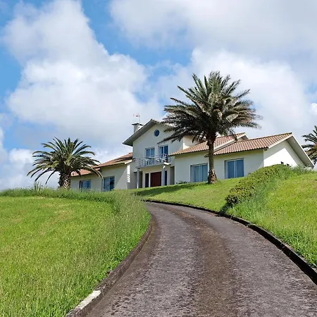 Casa Do Monte Holiday home Achadinha